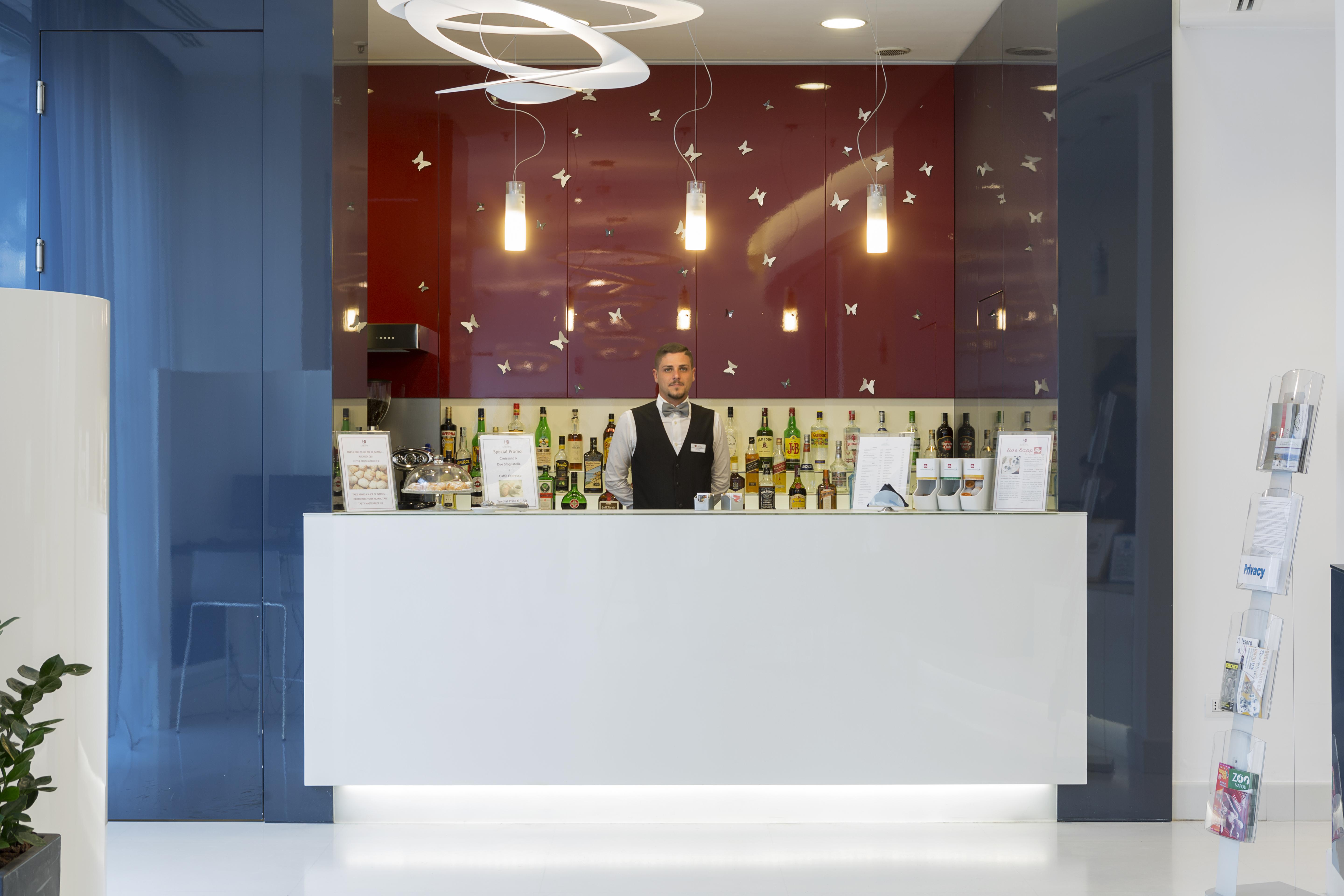 Hotel Cristina Napoli Bagian luar foto